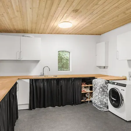 Gorgeous In With Kitchen 度假居