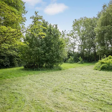 Gorgeous In With Kitchen Holiday home *